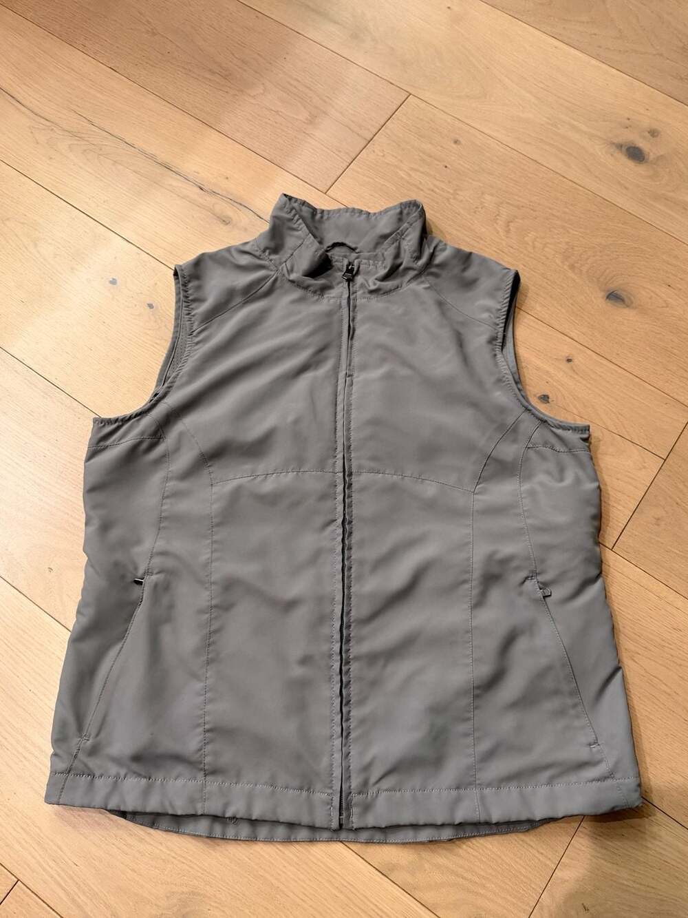 ScotteVest RFID Travel Vest Size L Gray Zip Pockets